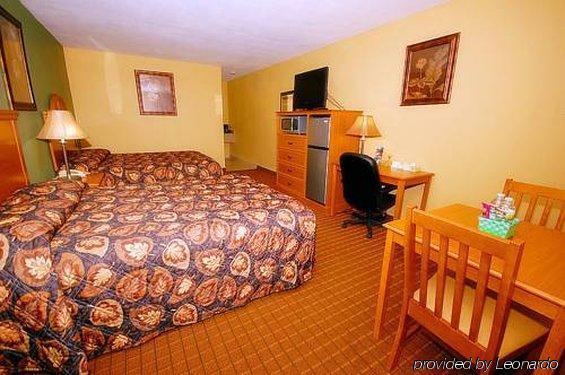 Coach Light Motel 2*