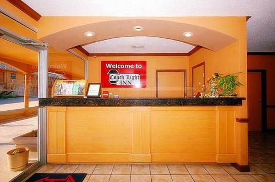 Coach Light Motel 2*