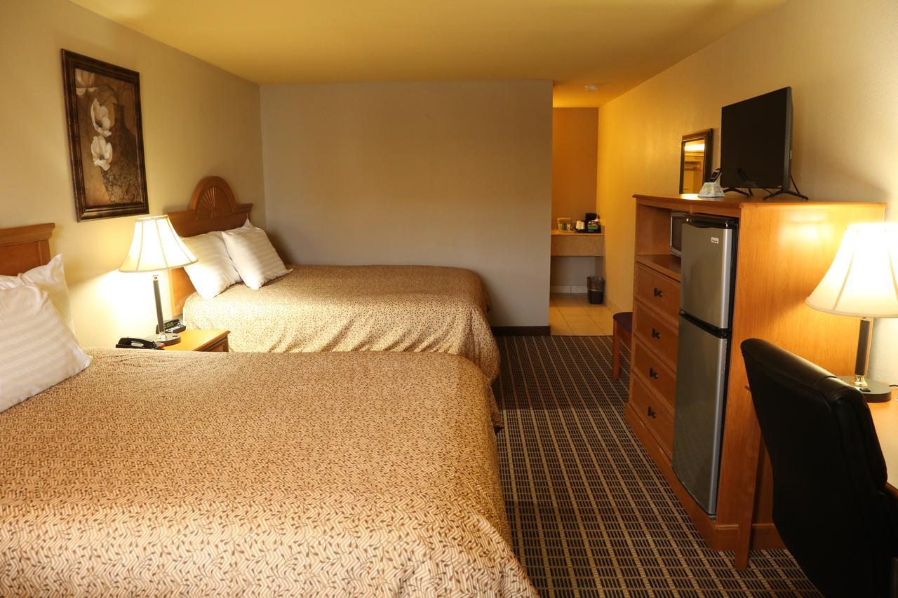 Coach Light Motel 2*